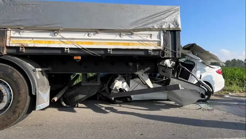 Sakarya'daki Feci Kaza: Hayatını Kaybeden Kişinin Kimliği Belli Oldu