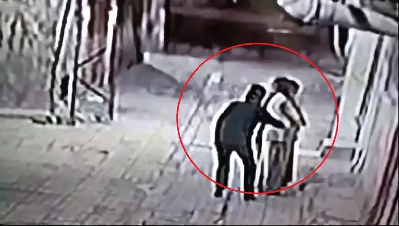Polisler Pazarcı ve Simitçi Kılığına Girdi, Kapkaççılara Büyük Darbe!