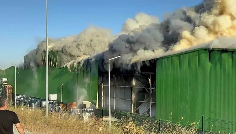 Balıkesir’deki Fabrika Yangınında Hayatını Kaybeden İşçiler: 1 Tutuklama
