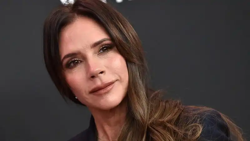 Victoria Beckham'ın Gençlik Sırrı: Günde 3-4 Adet Tükettiği Şey